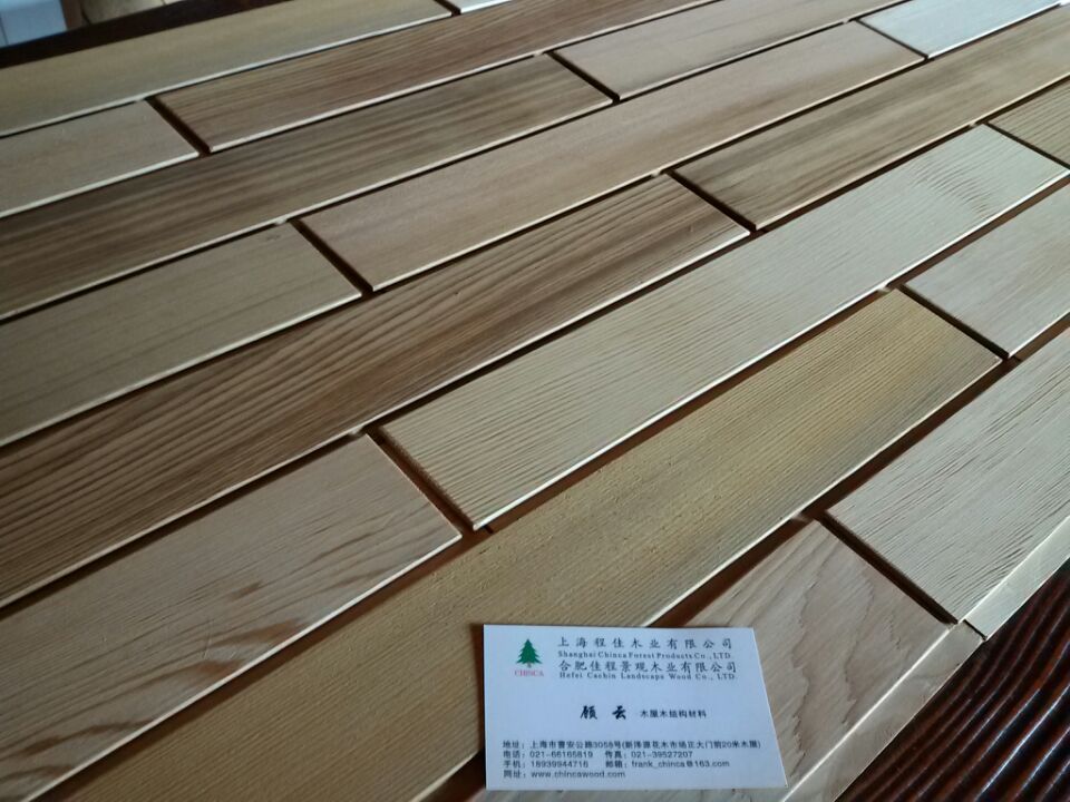 實(shí)木墻磚、墻裙與木瓦 自然與傳統(tǒng)在建筑材料中的復(fù)興